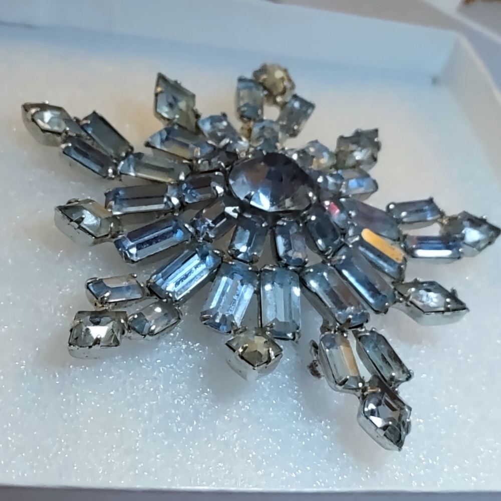 Blue Rhinestone Crystal Snowflake Brooch - Picture 8 of 15